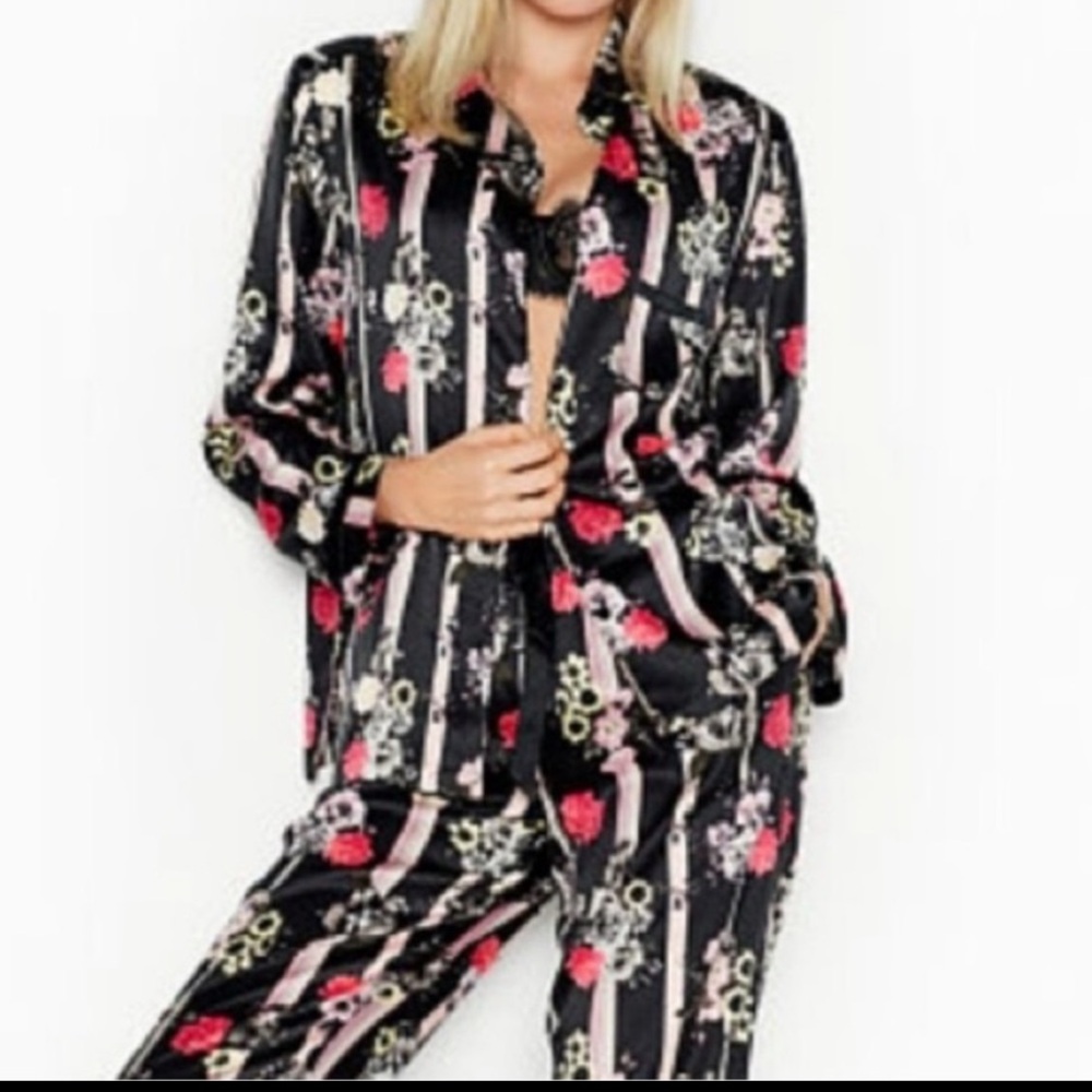 Victoria's Secret Satin PJs Pajamas Black Floral Stripe Print VS Size Medium - Picture 2 of 8